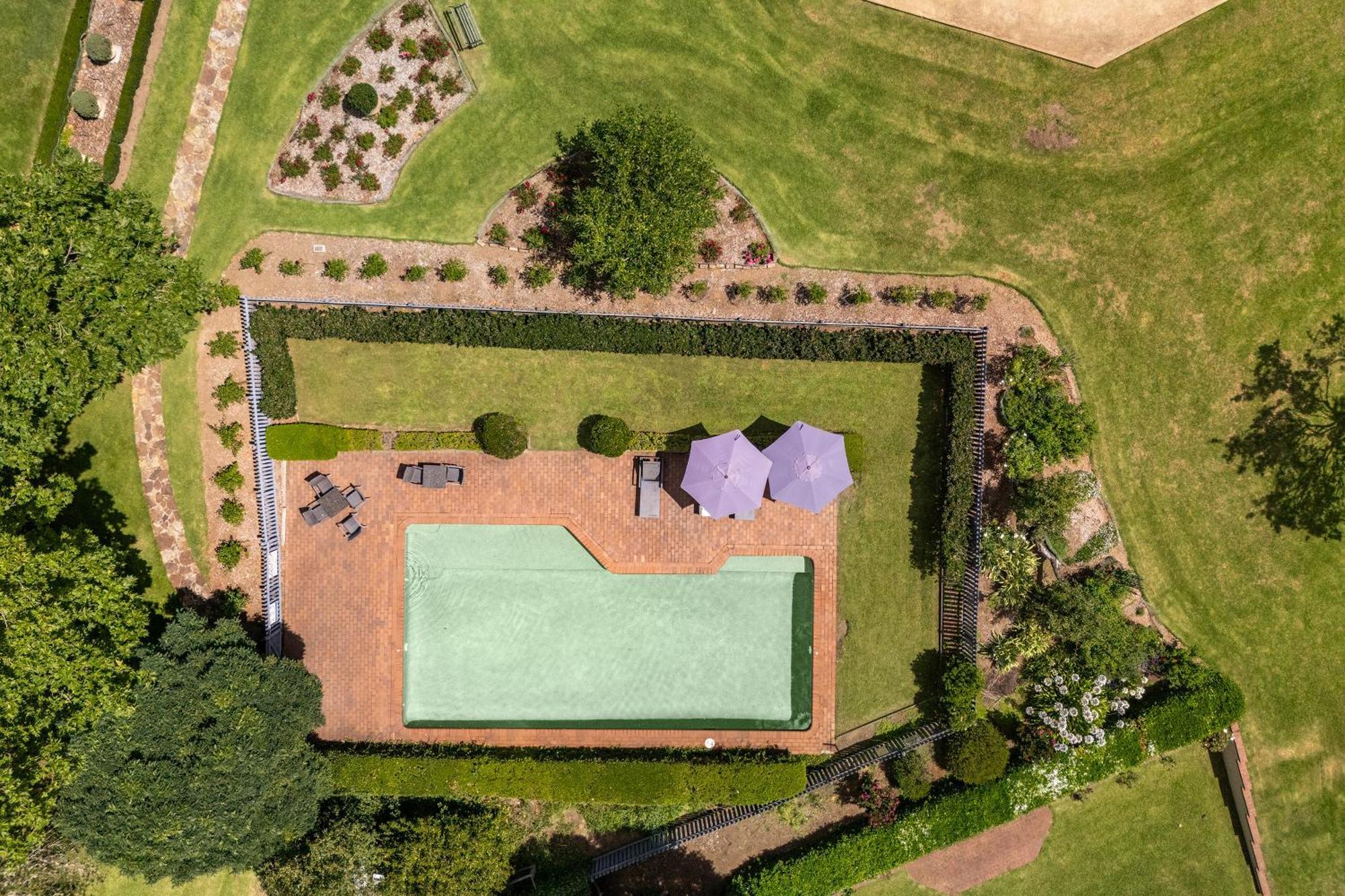 เป็ปเปอร์ เมเนอร์ เฮ้าส์ Hotel Sutton Forest ภายนอก รูปภาพ
