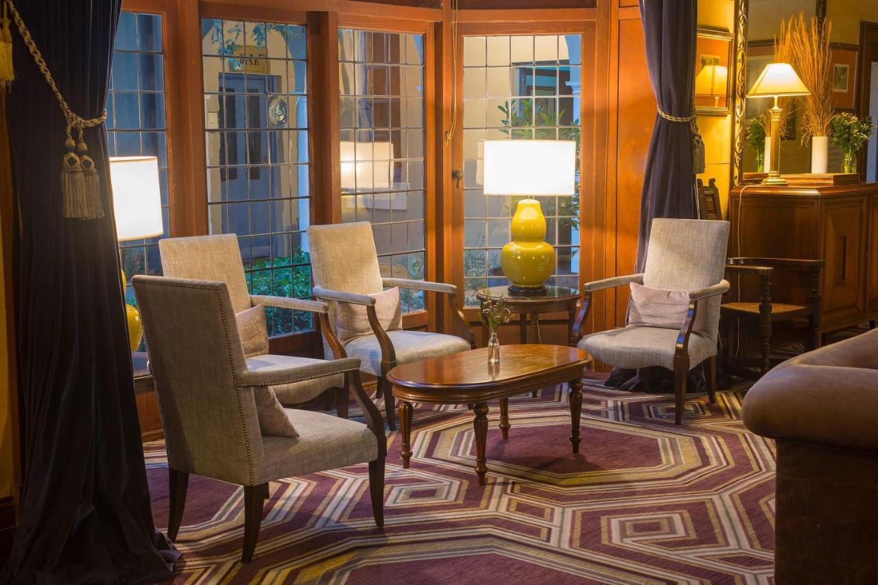 เป็ปเปอร์ เมเนอร์ เฮ้าส์ Hotel Sutton Forest ภายนอก รูปภาพ